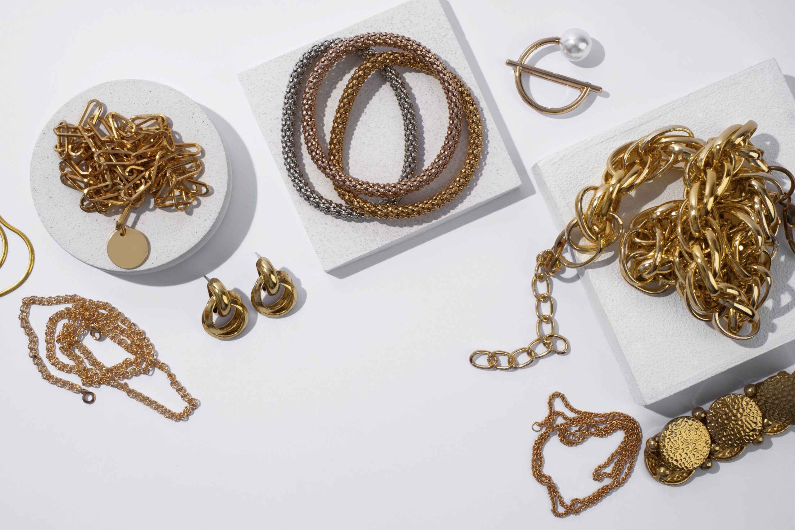 Jual Perhiasan Emas Tanpa Surat