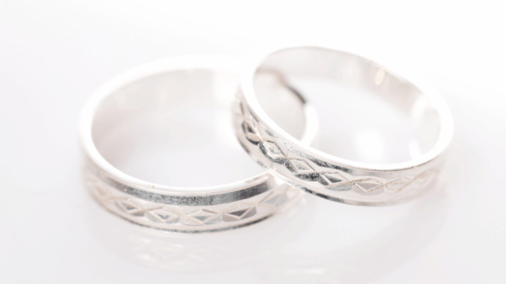 Jual Perhiasan dan Logam Mulia Anda di Raja Emas Indonesia