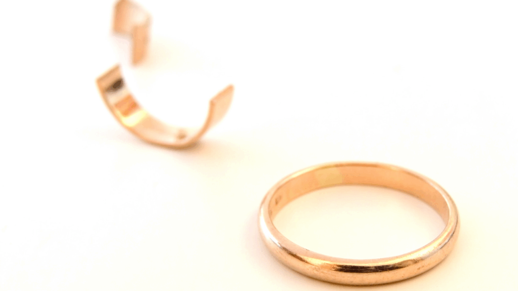 cara menyambung cincin emas yang patah
