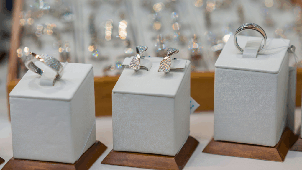 Simpan atau bawa surat jika ada