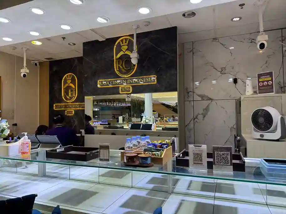 Toko Tepercaya untuk Menjual Emas Tanpa Surat