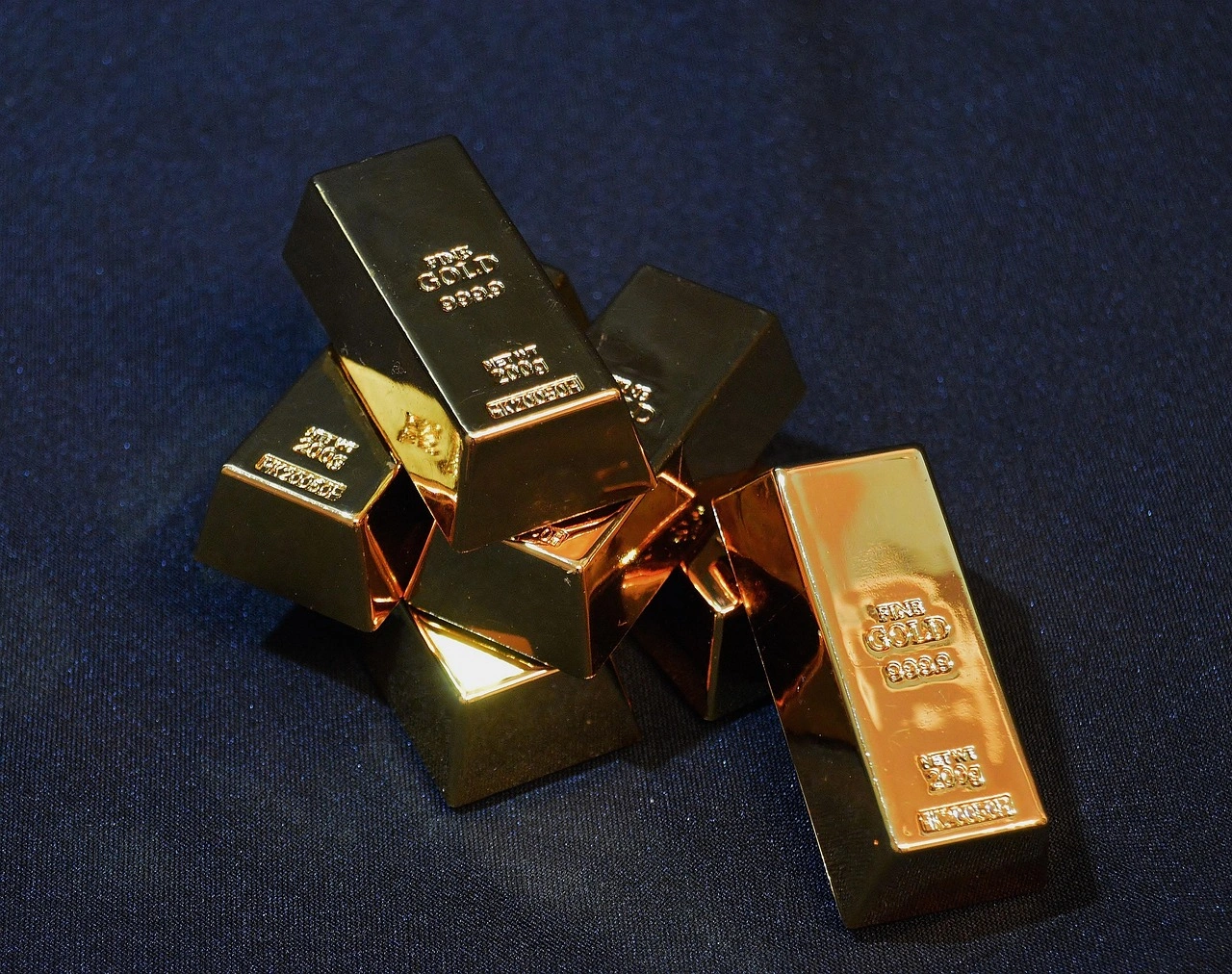 merek emas terbaik di Indonesia